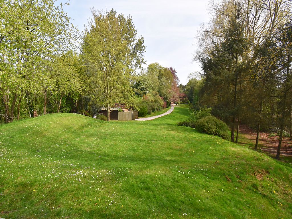 Asenby Maze